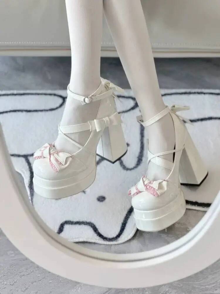 Scarpe Mary Jane con plateau L - Party Games Cross Platform recensione e prezzo