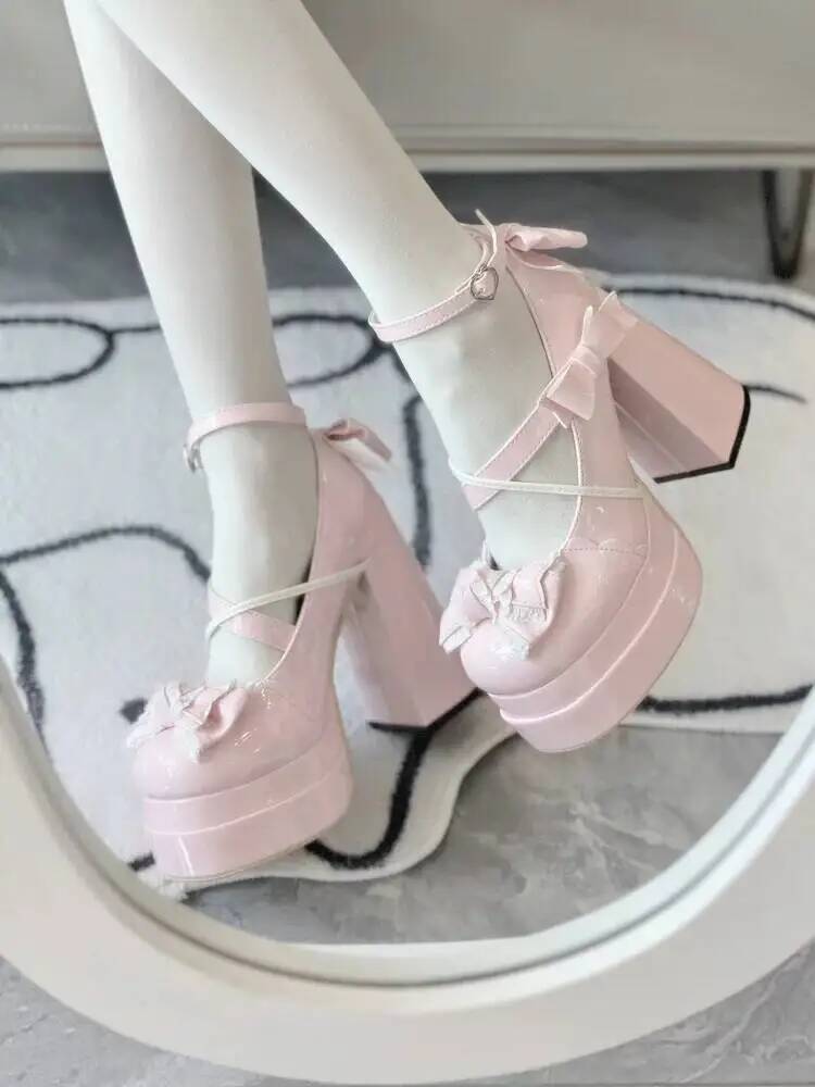 Scarpe Mary Jane con plateau L - Party Games Cross Platform recensione e prezzo